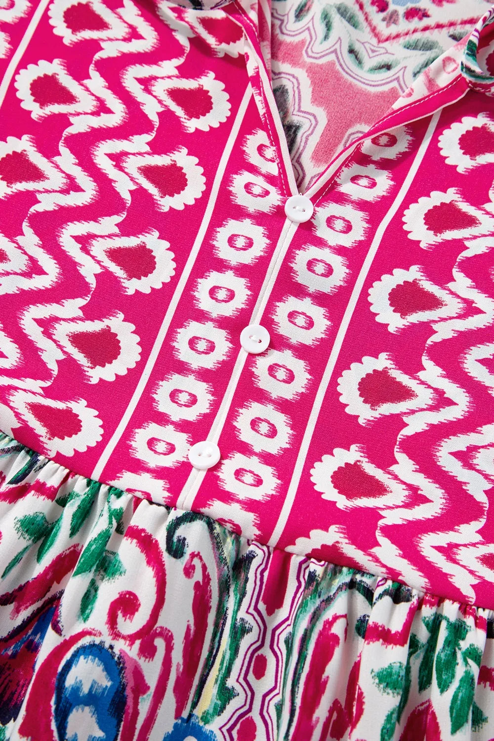 Printed Tie Neck Floral Short Sleeve Dress_Buttons